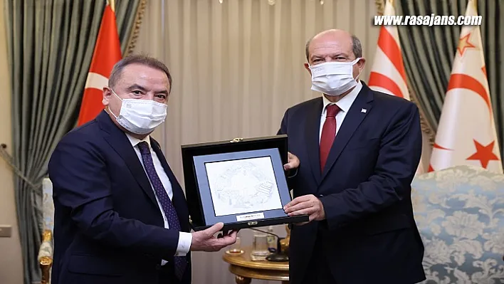 Başkan Böcek KKTC'de