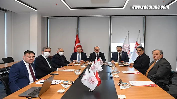 Başkan Büyükkılıç'a Komşu Şehir Ziyaretleri