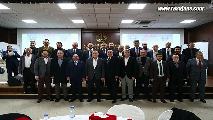 Başkan Büyükkılıç'a Yılın İlk Ödülü Kayserililerden