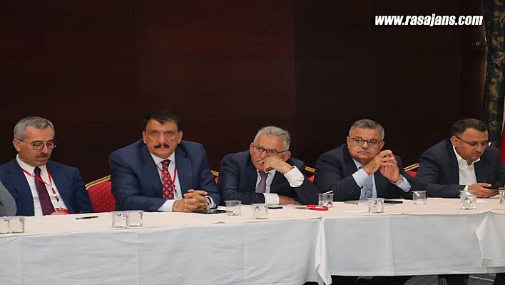 Başkan Büyükkılıç, Ankara'da Ak Parti Genişletilmiş İl Başkanları Toplantısı'na Katıldı