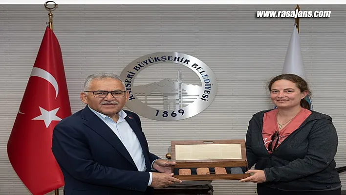 Başkan Büyükkılıç'ın Koramaz Ve Kültepe Projelerine Fransız İlgisi
