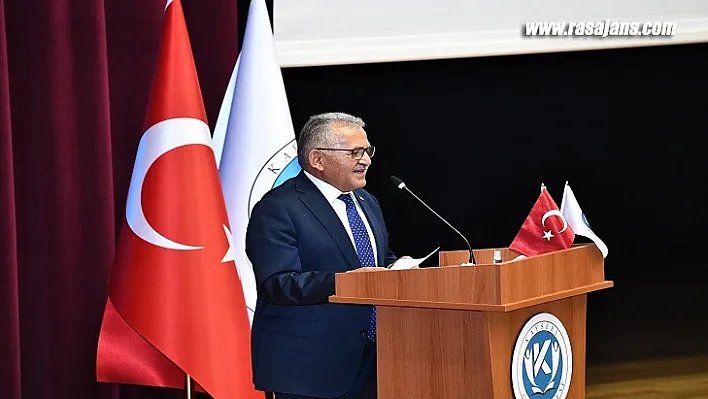 Başkan Büyükkılıç, Kayseri Üniversitesi Açış Dersi'ne Katıldı