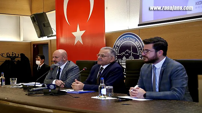 Başkan Büyükkılıç, Kocasinan Muhtarlarıyla Bir Araya Geldi
