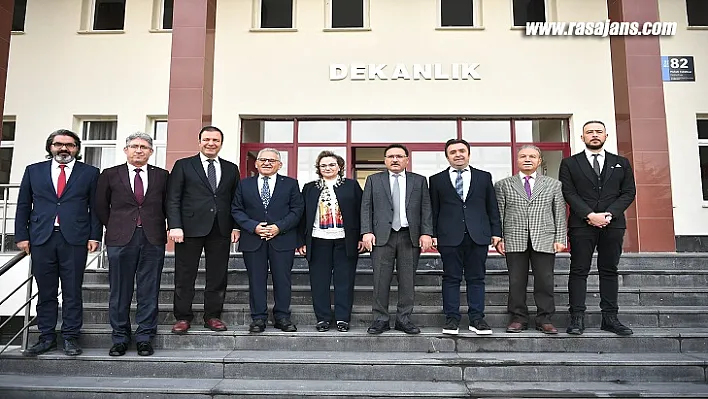 Başkan Büyükkılıç'tan İnsan Hakları  Vurgusu