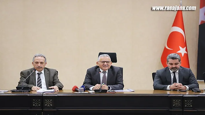 Başkan Büyükkılıç'tan Talas'ta Muhtarlarla İstişare Toplantısı