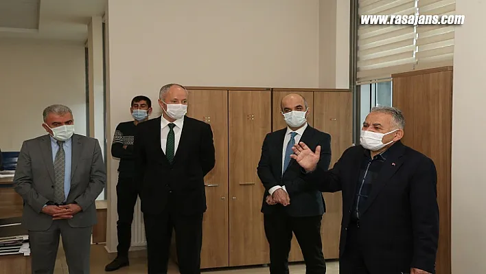 Başkan Büyükkılıç'tan Tapu Kadastro 11. Kayseri Bölge Müdürlüğü'ne Ziyaret