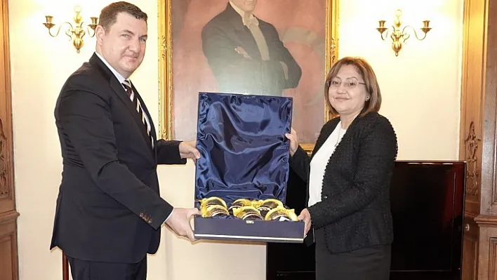 Başkan Fatma Şahin'den OECD Türkiye Daimi Temsilcisi Alkin'i Ziyaret