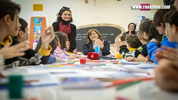 Başkan Fatma Şahin, Prof. Dr. Alaeddin Yavaşça Eğitim Ve Sanat Merkezi'nde Çocuklarla Buluştu!