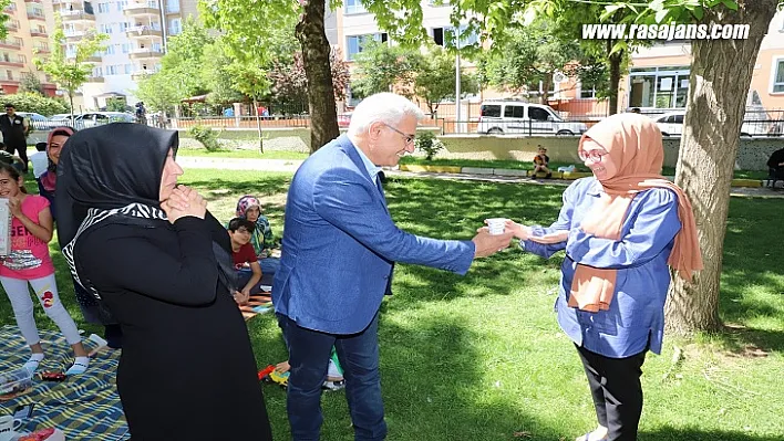 Başkan Güder'den LGS'ye Giren Öğrencilere Destek Ziyareti