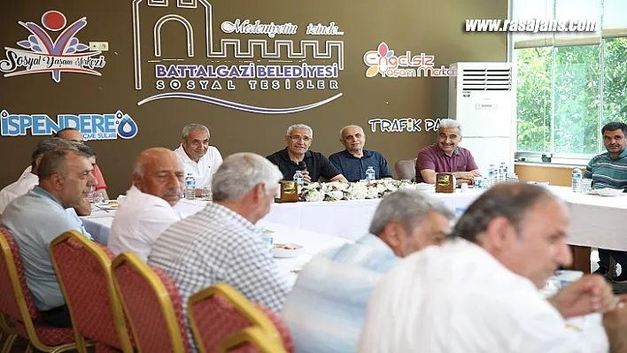 Başkan Güder'den Örnek Babalar Günü Buluşması