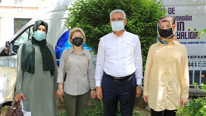 Başkan Güder, Kadın Muhtarların Anneler Gününü Kutladı