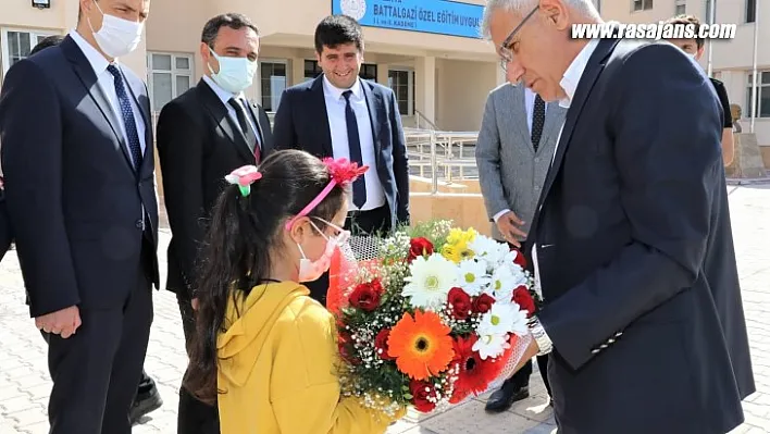 Başkan Güder Kapımız Da Gönlümüz De Sonuna Kadar Açık