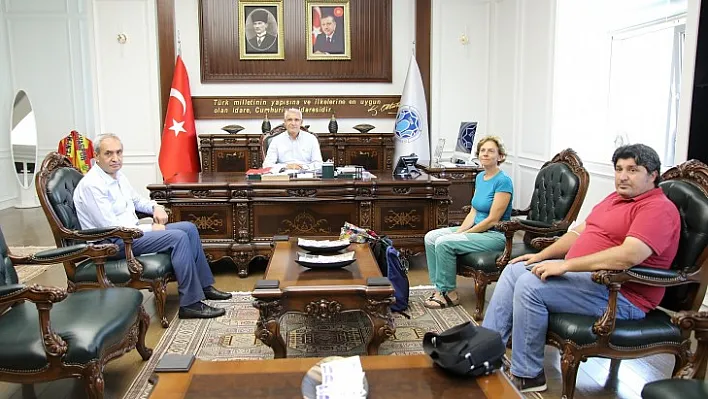 Başkan Güder, Kazı Heyeti Başkanı Restelli'yi Konuk Etti