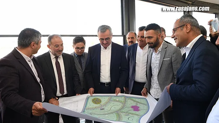 Başkan Güngör'den Afşin'e Yeni Meydan Müjdesi