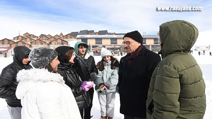 Başkan Güngör Yedikuyular'da Şehit Aileleri Ve Gazilerle Bir Araya Geldi