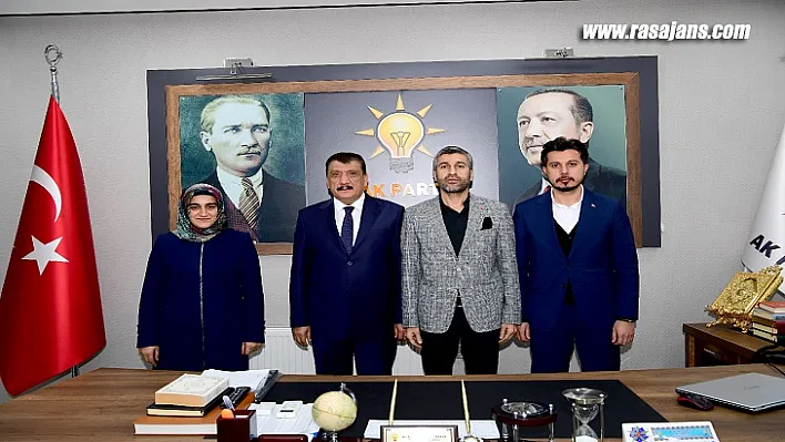 Başkan Gürkan AK Parti Yeşilyurt İlçe Başkanlığını Ziyaret Etti.