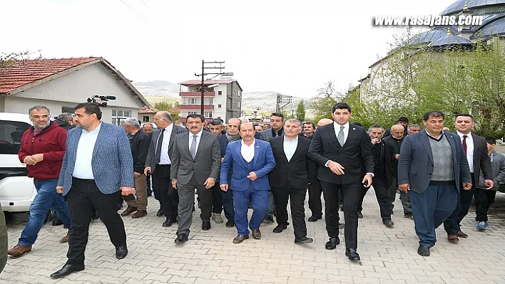 Başkan Gürkan'dan Erkenek Mahallesine ziyaret