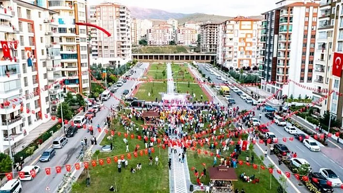 Başkan Gürkan, Gençlerimiz Cumhuriyetimizi Muasır Medeniyetlerin Üzerine Çıkaracaktır