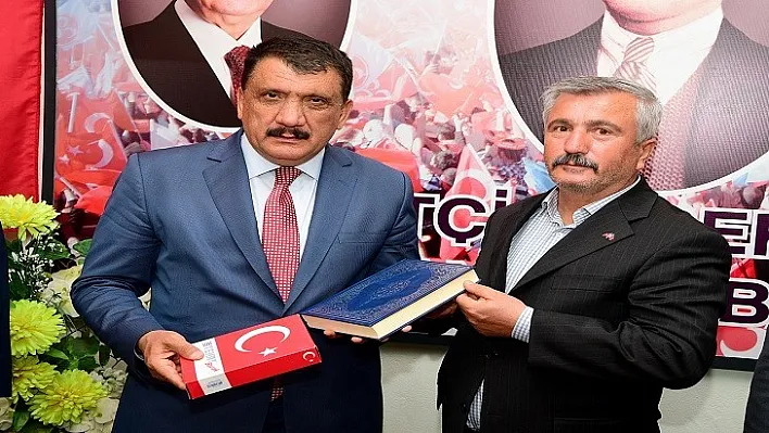 Başkan Gürkan, Hekimhan AK Parti VE MHP İlçe Başkanlığını Ziyaret Etti