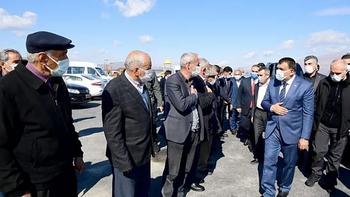 Başkan Gürkan Kale İlçe Yönetimi Ve Muhtarlarla Bir Araya Geldi 