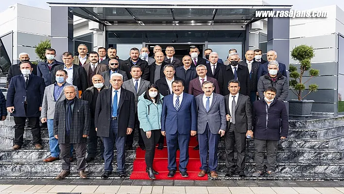 Başkan Gürkan Şire Pazarı ve Buğday Pazarı Hakkında Açıklamalarda Bulundu