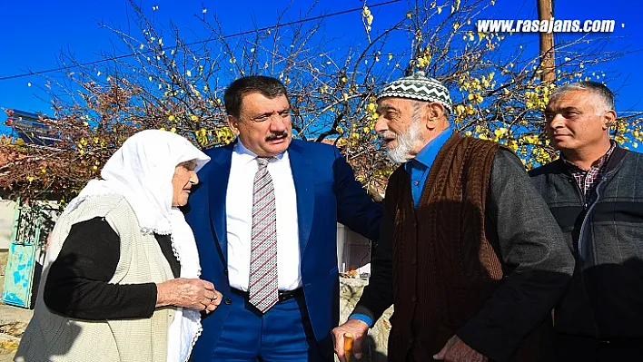 Başkan Gürkan Sürgü Kaynak Sularıyla Ve Alabalıklarıyla Güzide Bir Mahallemiz