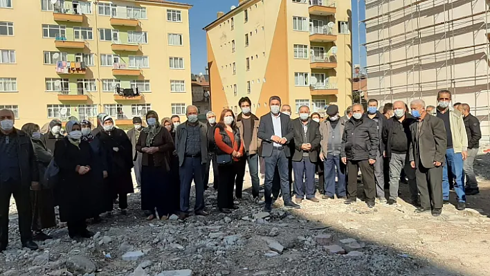 Başkan Kiraz Malatyalı Depremzedeler 10 Aydır Evlerinin Yapılmasını Bekliyor