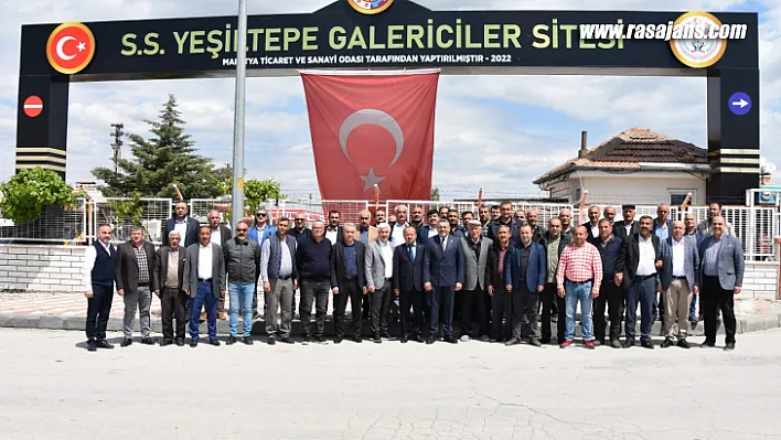 Başkan Sadıkoğlu, Yeşiltepe Galericiler Sitesi esnafıyla bir araya geldi
