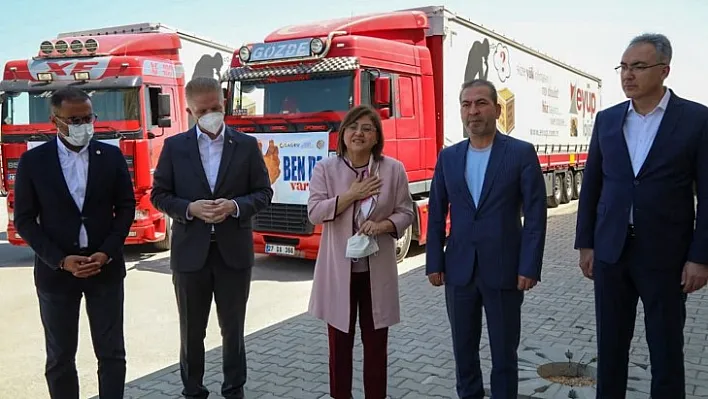 Başkan Şahin Afet Bölgelerine Maaşını Bağışladı