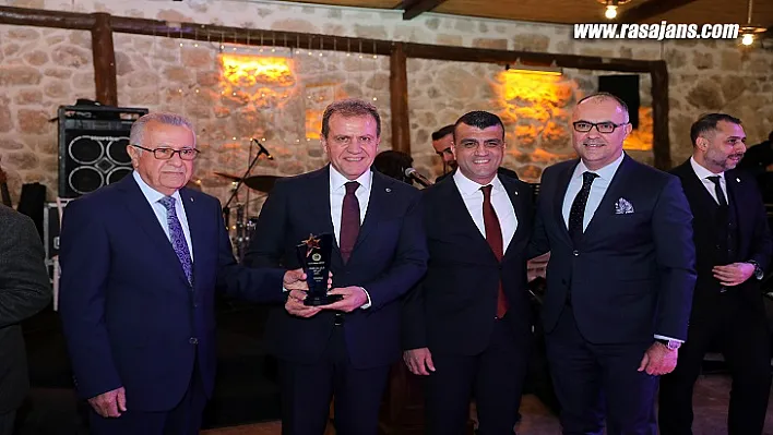 Başkan Seçer, Avukatlar Günü Balosu'na Katıldı