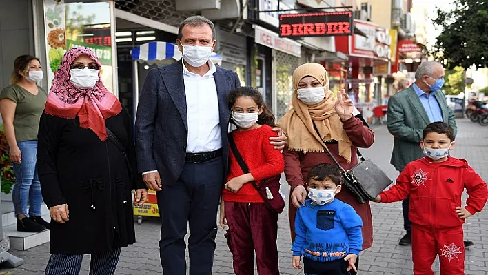 Başkan Seçer Kentin İşlek Caddelerini Adımladı