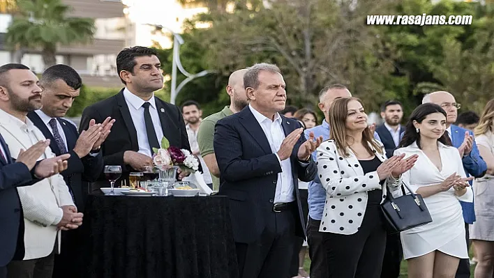 Başkan Seçer, Seçim Güvenliğinde Görev Alan Avukatlar Ve Gönüllüler İle Bir Araya Geldi