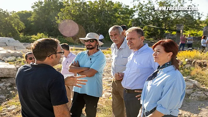 Başkan Seçer, Silifke'de Esnafın Sorun Ve Taleplerini Dinledi