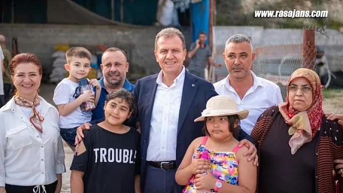 Başkan Seçer Ve Meral Seçer,  Akdeniz'in Kırsal Mahallelerinde Halkla Bayramlaştı