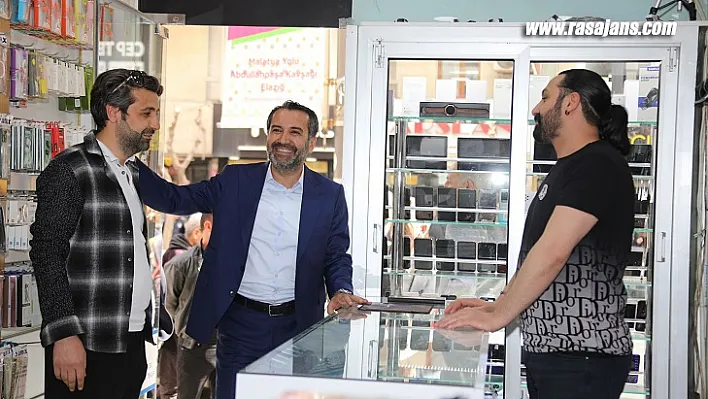 Başkan Şerifoğulları Gazi Caddesi Ve Yeni Mahalle'de Esnaf Ziyaretlerinde Bulundu