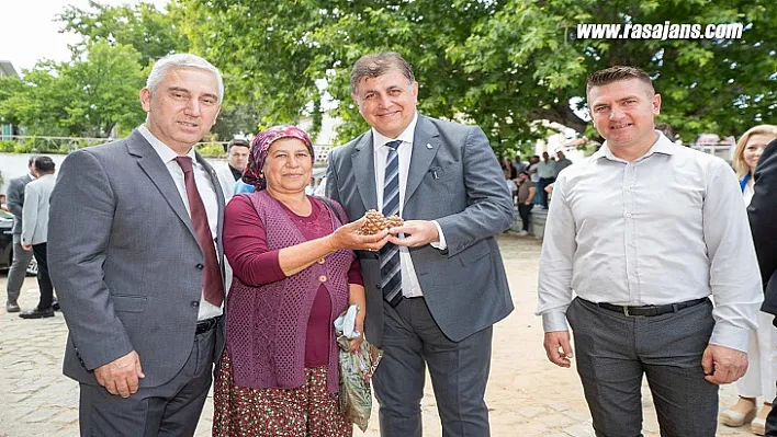 Başkan Tugay'dan Bergama'da altın madenine karşı birlik mesajı