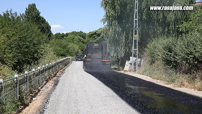 Battalgazi Belediyesi Hasırcılar Mahallesi'ne 10 Km'lik Asfalt Serimi Gerçekleştiriyor