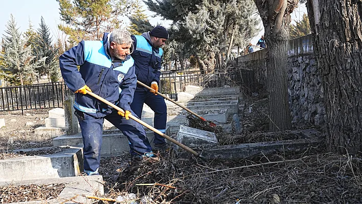 Battalgazi Belediyesi'nden Mezarlıklara Özenli Dokunuş