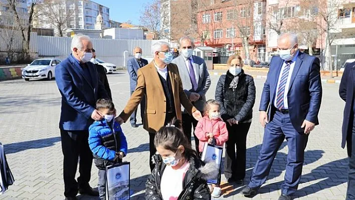 Battalgazi Belediyesi'nden Öğrencilere Özel Oyun Alanları