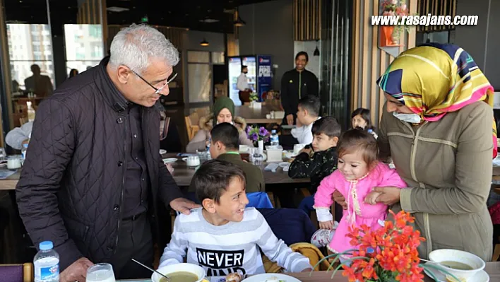 Battalgazi Belediyesi'nden Özel Çocuklara Fotoğraf Çekimi Eğitimi