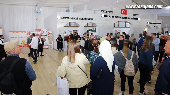 Battalgazi Belediyesi'nin Tanıtım Günlerinde Açtığı Standa Yoğun İlgi