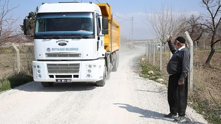 Battalgazi'de Kırsal Mahallelerin Asfalt Sorunu Çözülüyor