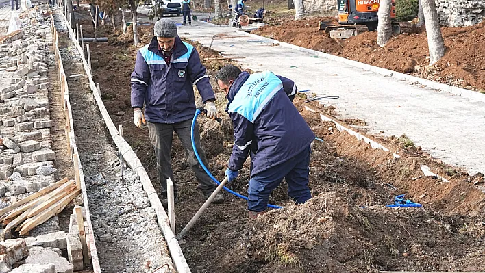 Battalgazi'de Yeşil Alanlar Yenileniyor: Nevzat Er Parkı'nda Çalışmalar Sürüyor