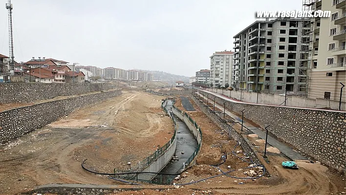 Battalgazi'deki Derme Deresi Rekreasyon Çalışmaları Sürüyor
