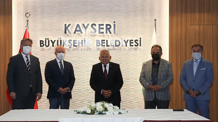 Büyükkılıç 17 Belediye Başkanımız Maaşını Afad'a Bağışladı