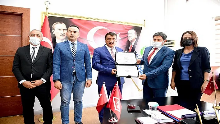 Büyükşehir Belediyesi İş Sağlığı Ve Güvenliği Yönetim Sistemi Belgesini Almaya Hak Kazandı