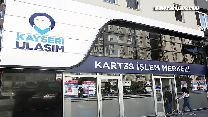 Büyükşehir'den 7 Bin Öğrenciye Ulaşım Kartı