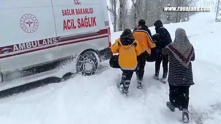 Büyükşehir'den Nefes Kesen Hasta Kurtarma Operasyonları