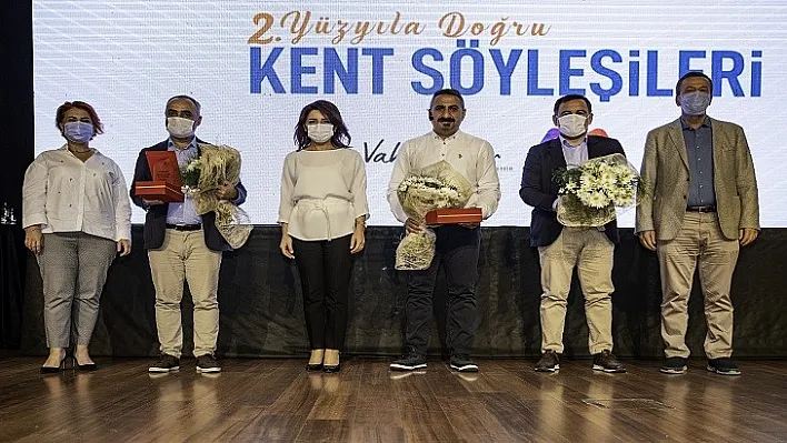 Büyükşehir, Deniz Zeyrek, İsmail Saymaz Ve Ali Haydar Fırat'ı Mersinliler'le Buluşturdu