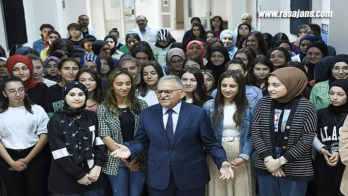 Büyükşehir'in Ulaşım Ve Kırtasiye Desteği Başvuruları Bugün Başladı